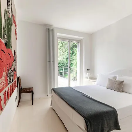 Villa Irene By Quokka 360 - Exclusive Lakefront Retreat On *
