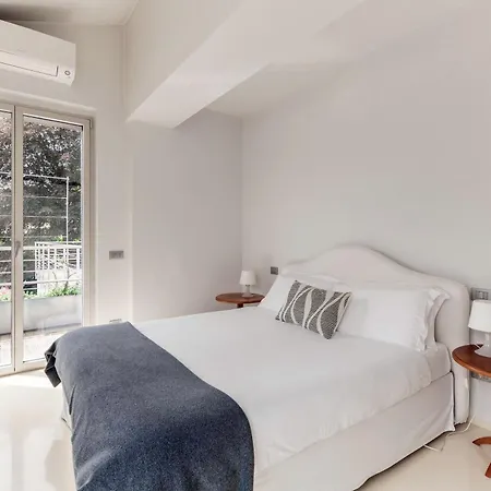 Irene By Quokka 360 - Exclusive Lakefront Retreat On Villa *